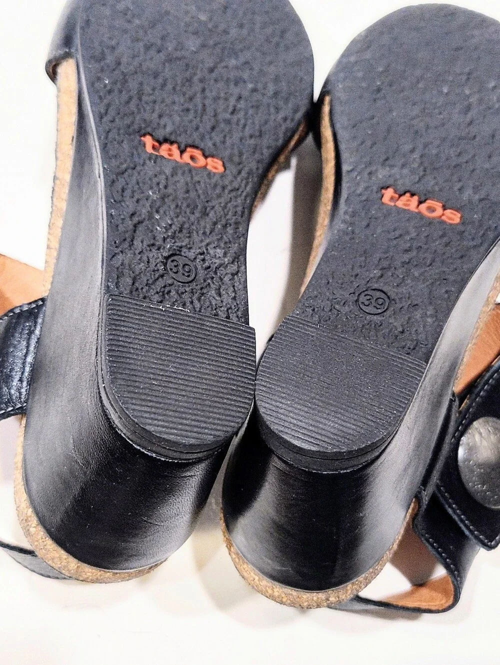 Taos Carousel 2 Black Leather Wedge Strap Sandals Women's Size EU 39 US 8-8.5
